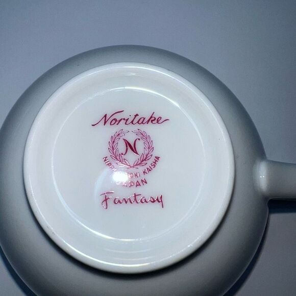 Noritake Vintage Nippon Toki Kaisha Fantasy Fine Pattern Set of 2 Cup and Saucer - Picture 4 of 9